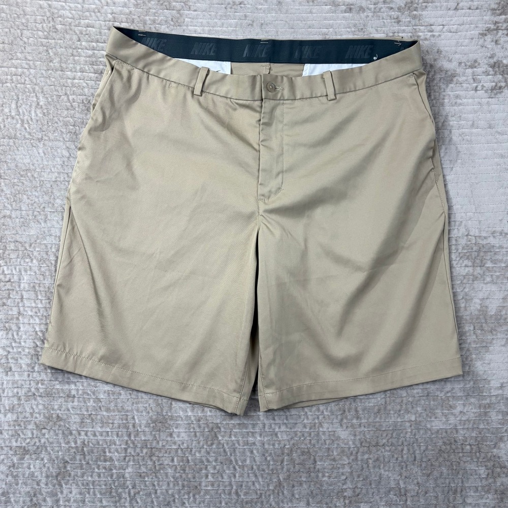 Nike Dri-FIT Mens Golf Shorts Khaki Tan‎ Size 40 Performance Flat Front